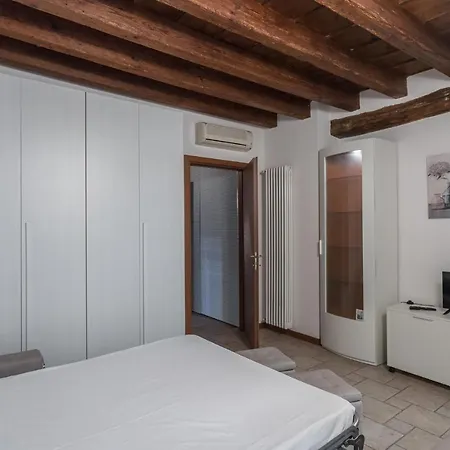 San Bernardino 8 - Immobili E Soluzioni Rent Apartment